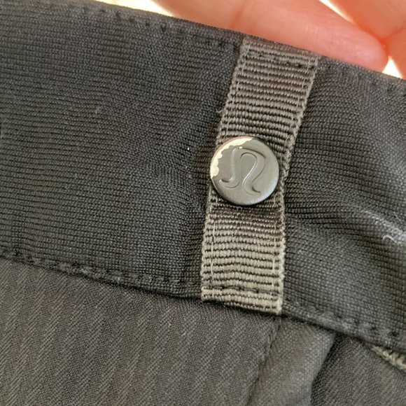 Lululemon Mission Pant Black  Waist 36 - Picture 10 of 12